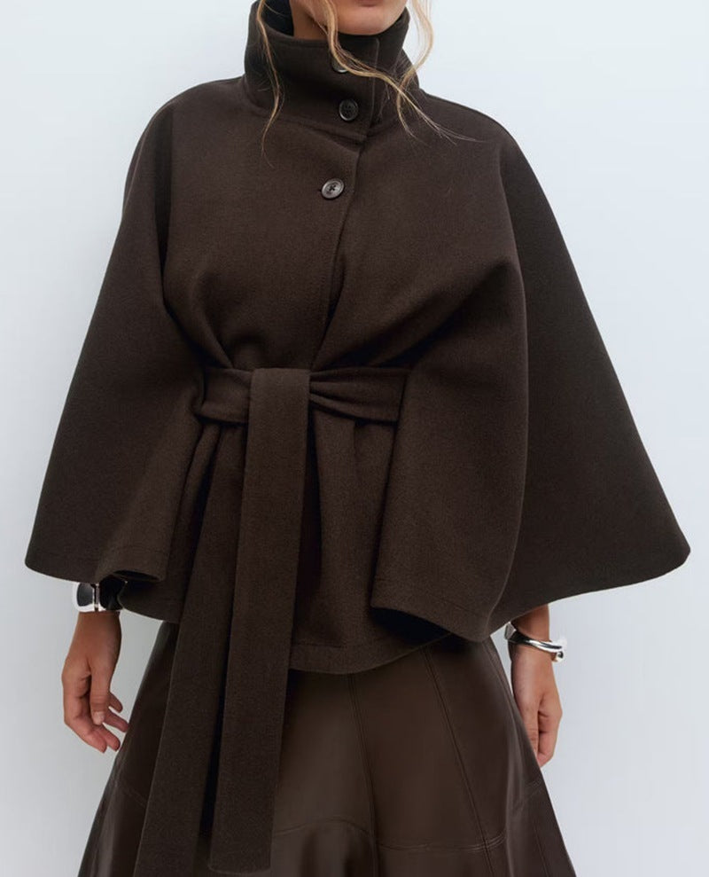 🧥 Abrigo de Invierno con Cuello Alto y Mangas Murciélago – Elegancia y Estilo 2026 ❄️✨ | Con Cinturón y Botones Decorativos