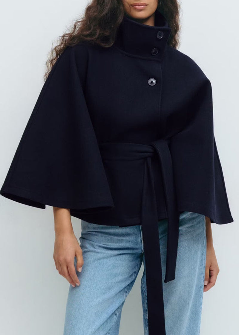 🧥 Abrigo de Invierno con Cuello Alto y Mangas Murciélago – Elegancia y Estilo 2026 ❄️✨ | Con Cinturón y Botones Decorativos