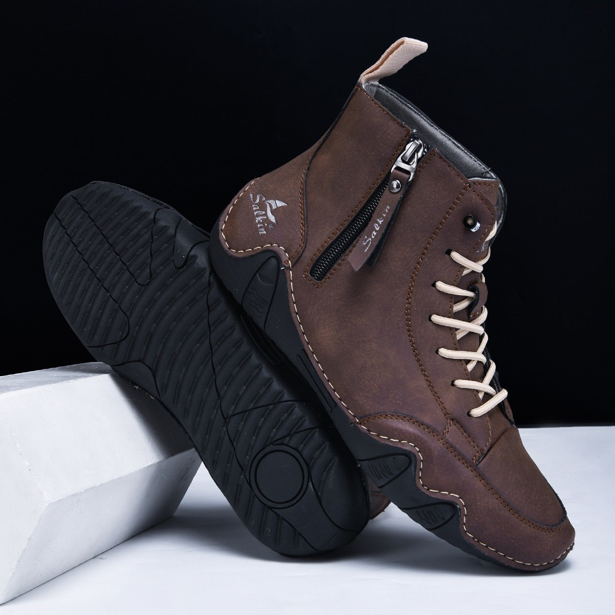 Botines altos de hombre en piel sintética — Estilo Martin artesanal con cremallera lateral