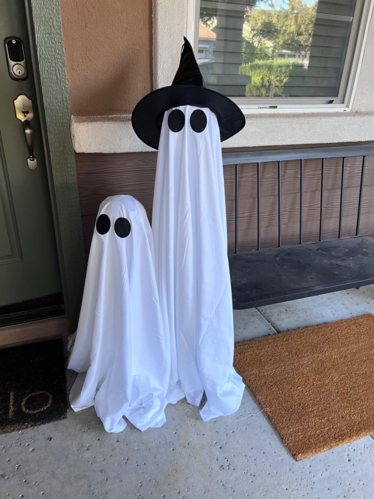 Fantasma Decorativo Exterior – Adorno Inflable y Luminoso para Jardín o Porche