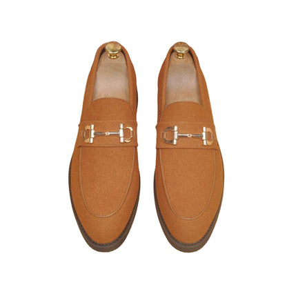 Zapatos de hombre en cuero sintético — Estilo coreano con punta afilada y plantilla elevadora