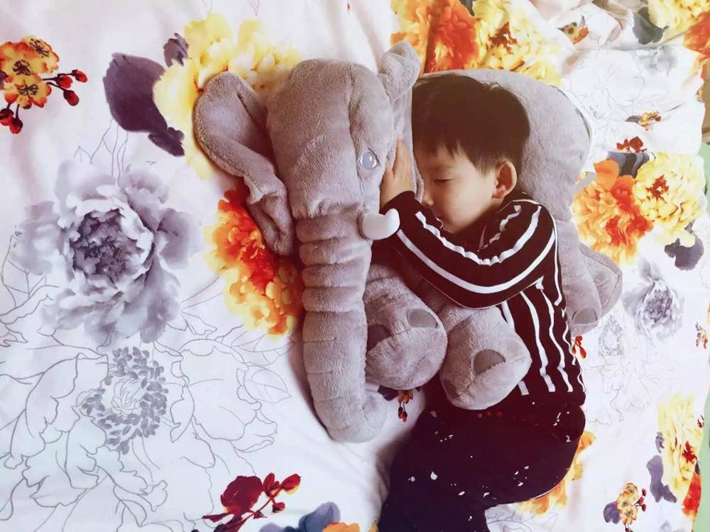 Peluche Elefante Gigante – Almohada Suave con Manta Multifuncional