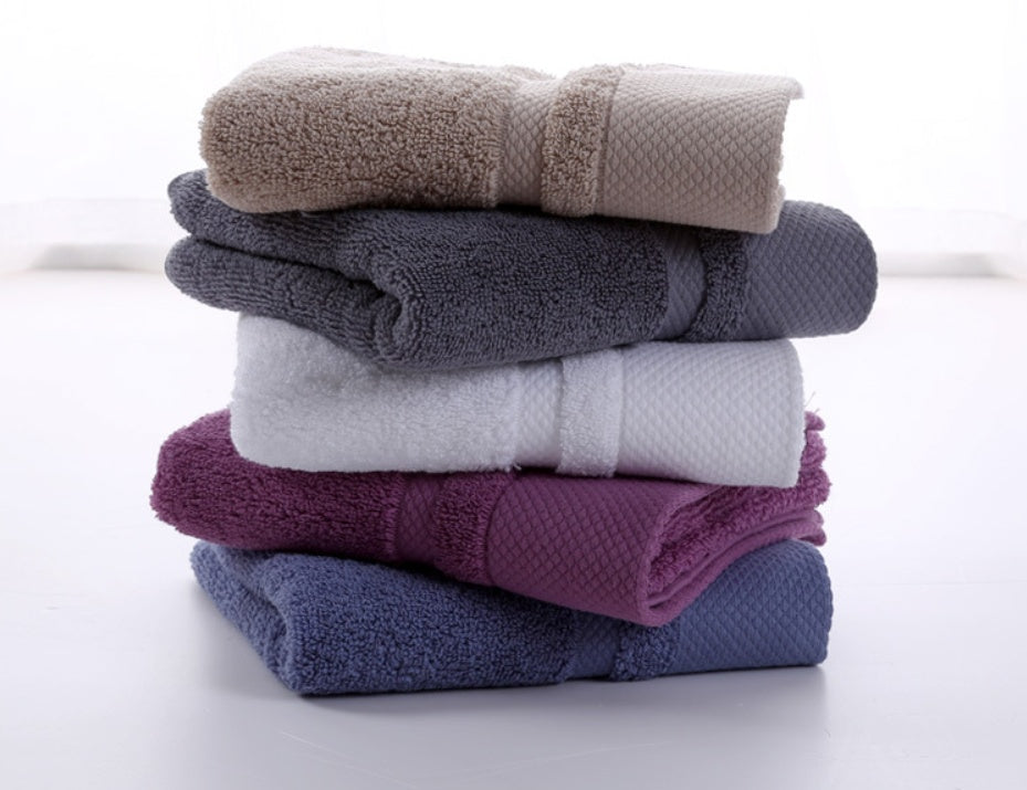 Toalla de Baño Gruesa y Absorbente para Adultos – 100 % Algodón Premium