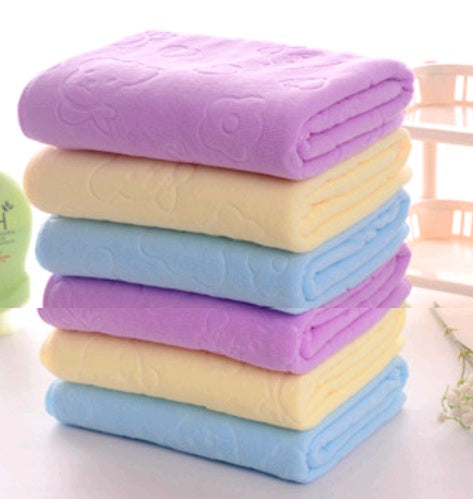 Toalla infantil de oso — Suave, absorbente y perfecta para playa o baño