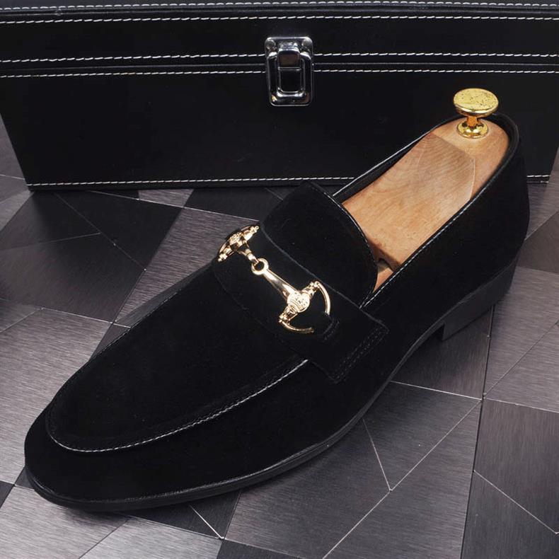 Mocasines slip-on de cuero para hombre — Estilo casual con punta cuadrada y suela plana