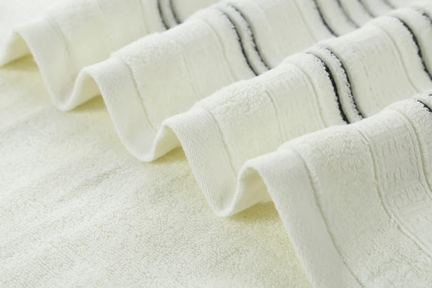 Juego de toallas de algodón 100 % puro – suaves, absorbentes y elegantes