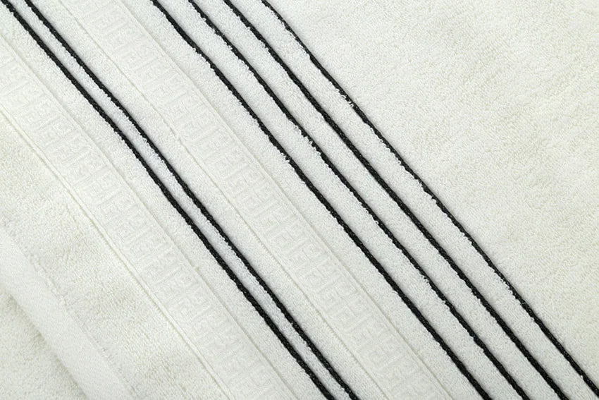 Juego de toallas de algodón 100 % puro – suaves, absorbentes y elegantes