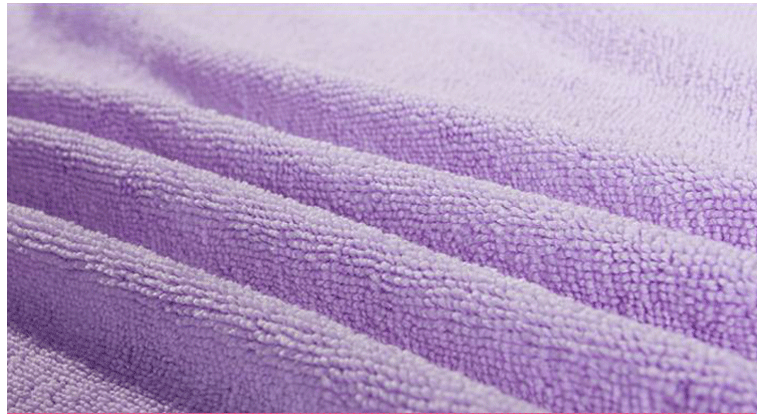 Toalla de playa estilo vestido — Suave, ligera y con diseño elegante