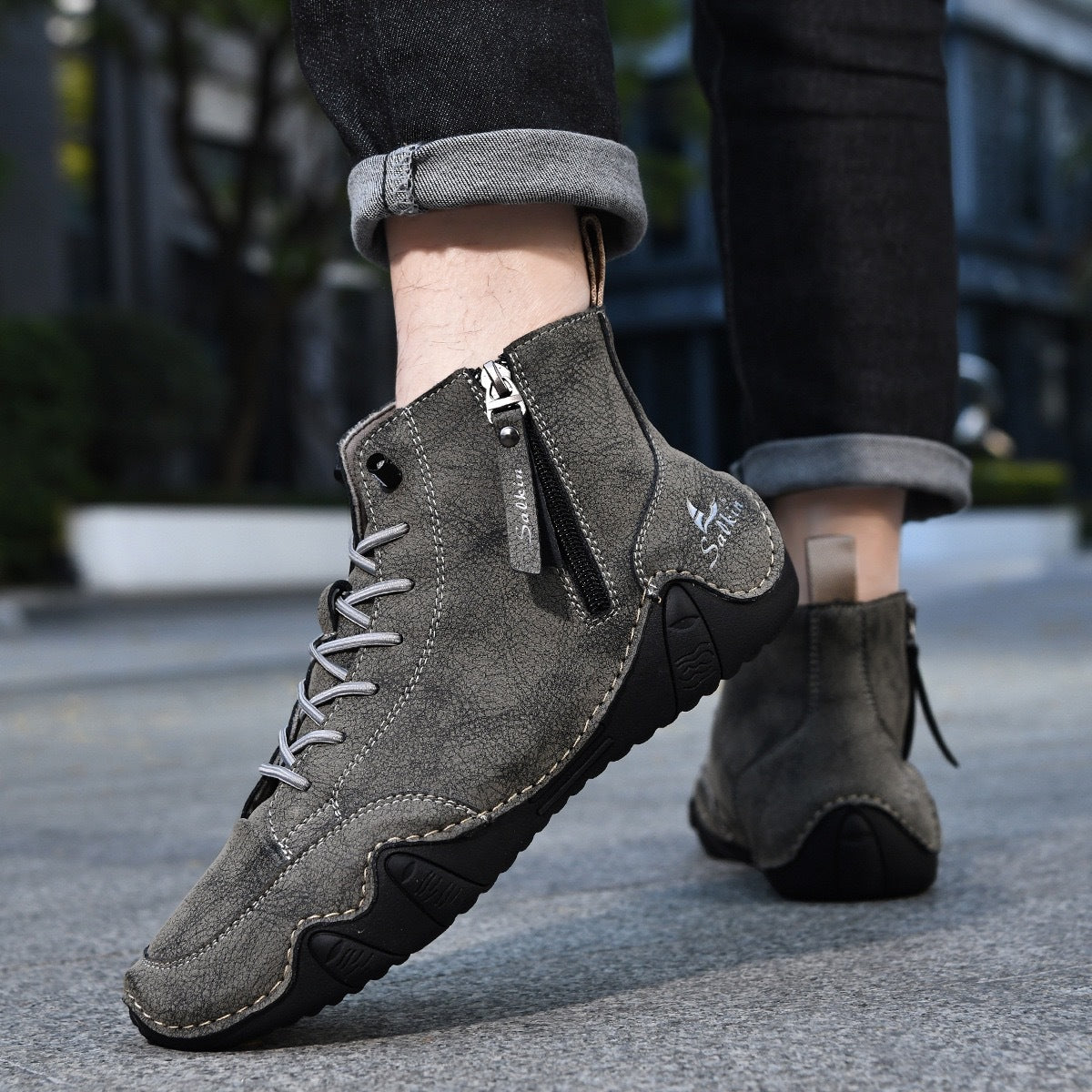 Botines altos de hombre en piel sintética — Estilo Martin artesanal con cremallera lateral