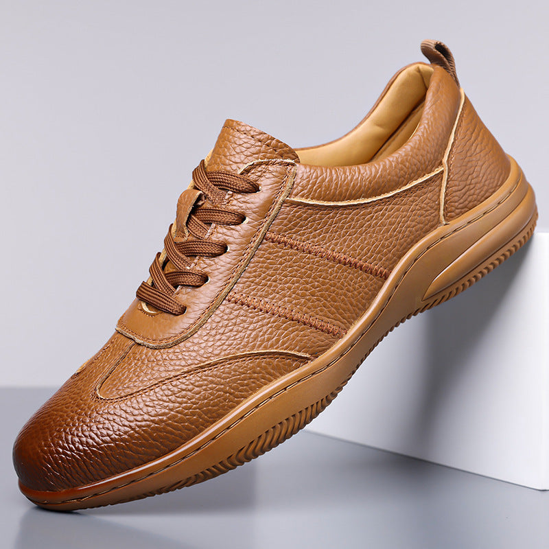 Zapatos casuales de hombre — Estilo coreano en cuero de primera capa con perforaciones modernas