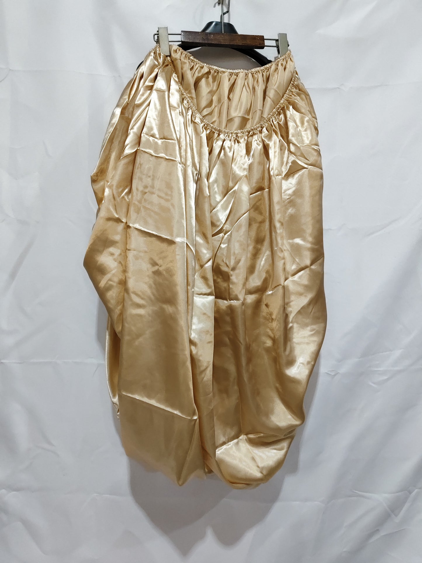 Juego de Sábanas y Fundas 4 Piezas – Suave, Cálido y Elegante