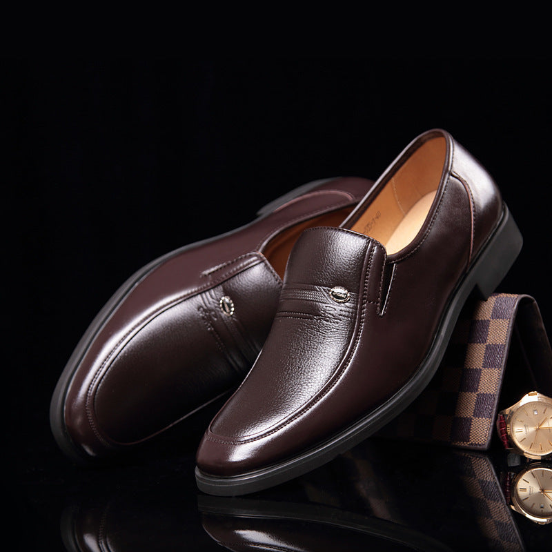 Zapatos de hombre en cuero suave — Estilo business casual con puntera reforzada