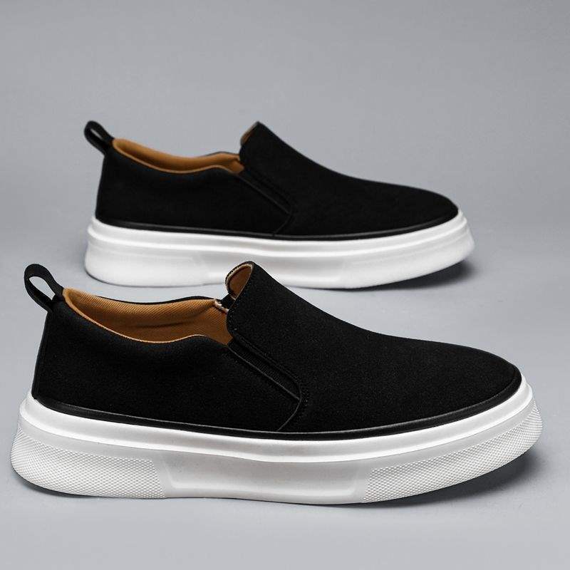 Zapatos casuales slip-on para hombre — Cuero vacuno transpirable y diseño ligero