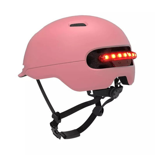Casco inteligente con luz LED trasera – Seguridad urbana con batería recargable