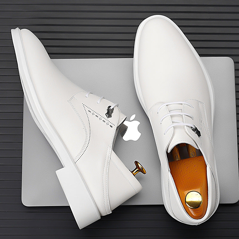 Zapatos de vestir para hombre — Estilo británico en piel suave con punta afilada