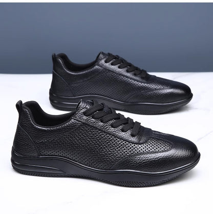 Zapatos casuales de hombre — Estilo coreano en cuero de primera capa con perforaciones modernas