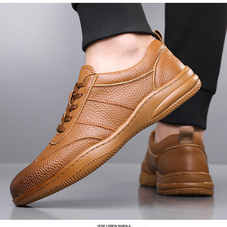 Zapatos casuales de hombre — Estilo coreano en cuero de primera capa con perforaciones modernas