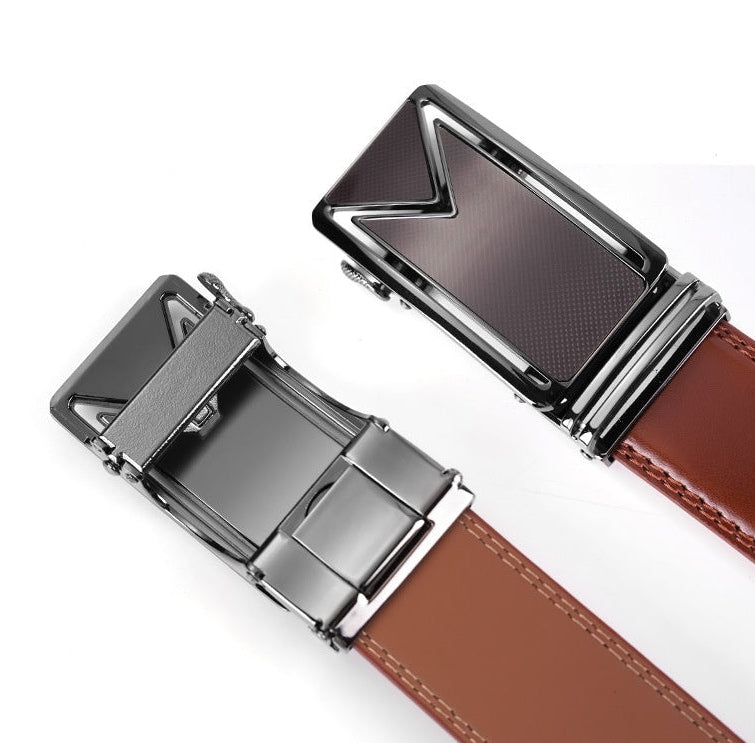 Cinturón de cuero genuino con hebilla automática “M” – estilo elegante para hombre