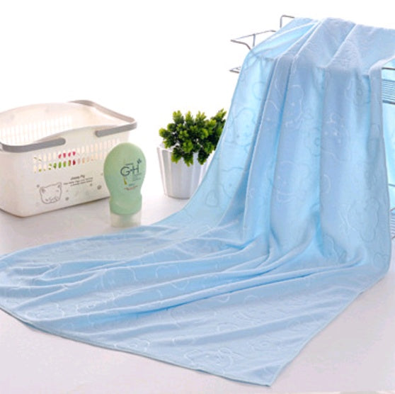 Toalla infantil de oso — Suave, absorbente y perfecta para playa o baño