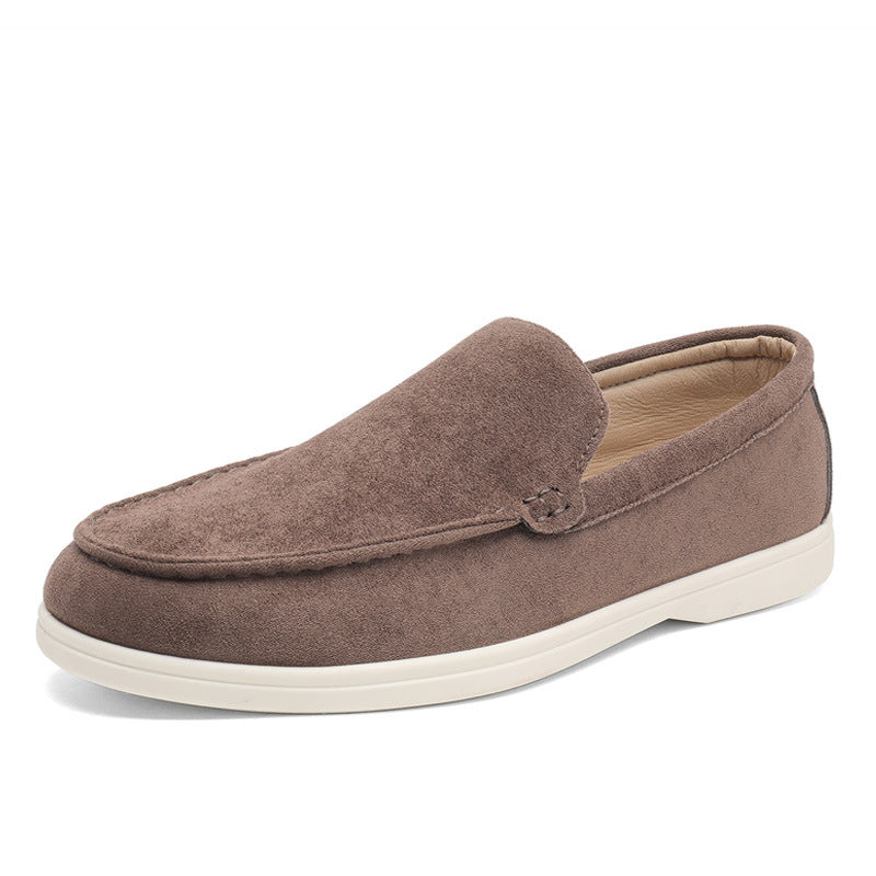 Mocasines slip-on de gamuza para hombre — Diseño cómodo con punta redonda y suela plana
