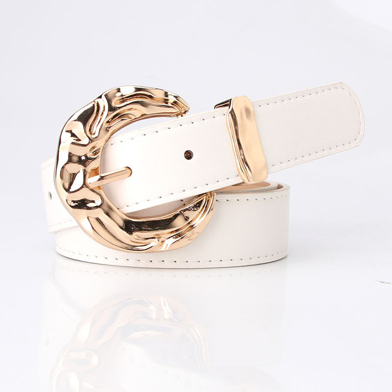 Cinturón unisex de PU con hebilla clásica de pasador, diseño minimalista y acabado moderno disponible en varios colores.