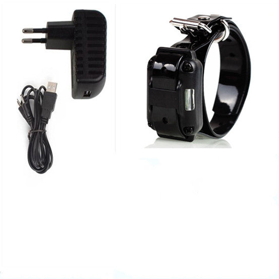 Collar de adiestramiento para perros con control remoto, modos de sonido, vibración y estímulo estático, impermeable IP67 y alcance de 800 metros.