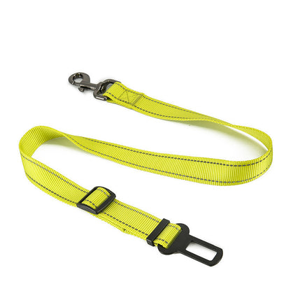 Cinturón de seguridad ajustable para perros – Nylon resistente y compatible con vehículos