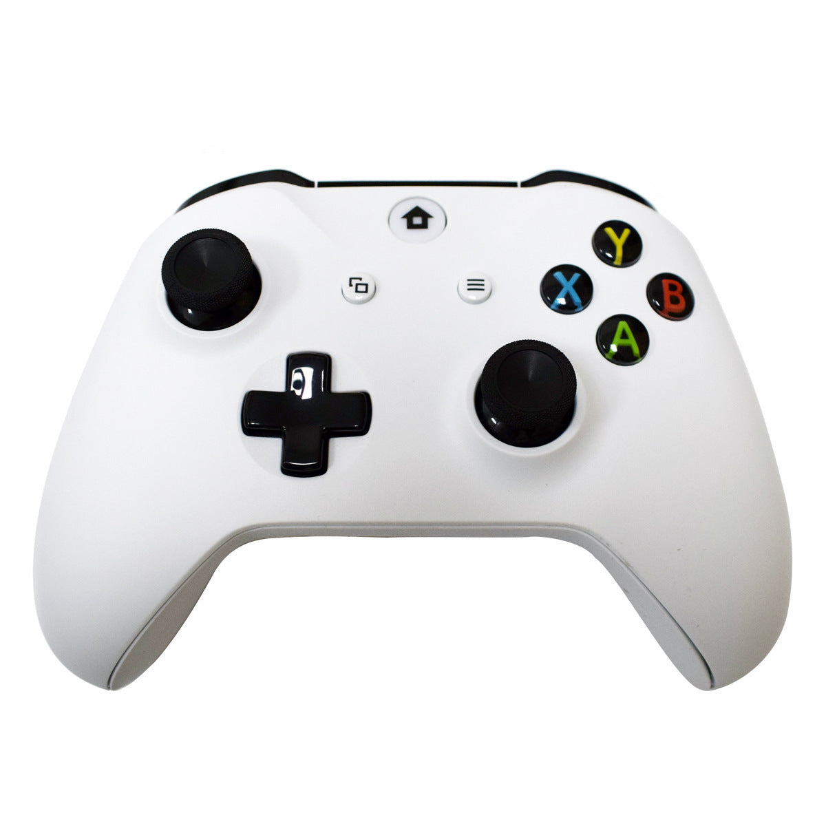 Mando inalámbrico con vibración y diseño ergonómico para juegos en consola.