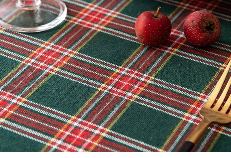 Mantel navideño nórdico de poliéster con diseño a cuadros y copos de nieve disponible en varios tamaños para decoración de mesa