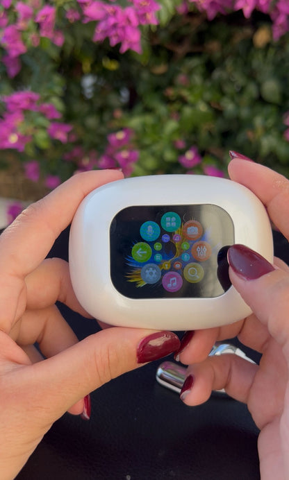 Auriculares deportivos inalámbricos con pantalla táctil a color, diseño ergonómico de gancho, sonido HIFI 360 grados, transmisión direccional y estuche de carga con pantalla LED.