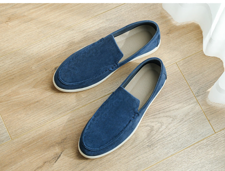 Mocasines slip-on de gamuza para hombre — Diseño cómodo con punta redonda y suela plana