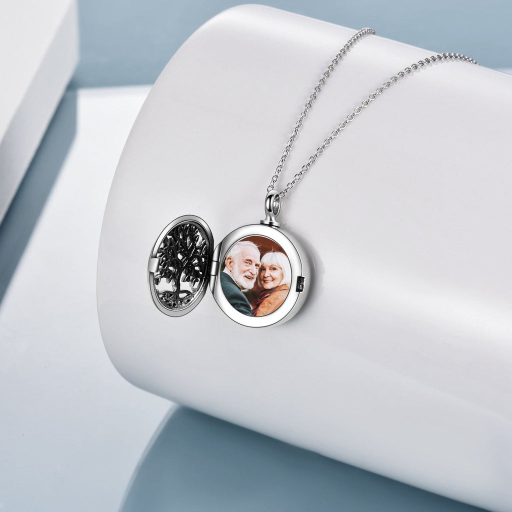 Collar relicario de plata 925 con diseño Árbol de la Vida, colgante con urna interior para cenizas y cadena ajustable de 45+5 cm.