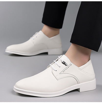 Zapatos de vestir para hombre — Estilo británico en piel suave con punta afilada