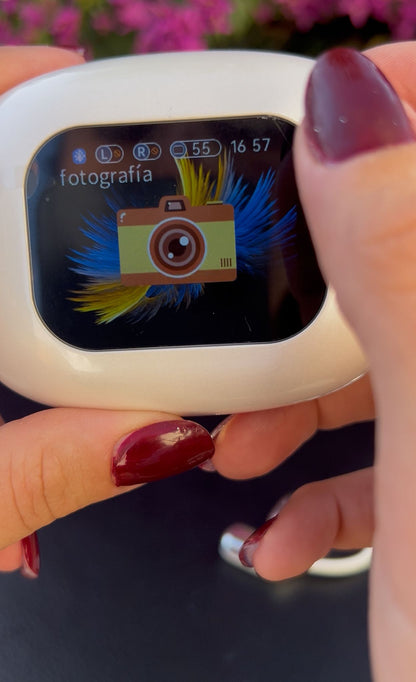 Auriculares deportivos inalámbricos con pantalla táctil a color, diseño ergonómico de gancho, sonido HIFI 360 grados, transmisión direccional y estuche de carga con pantalla LED.