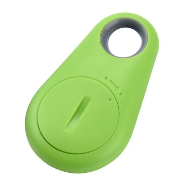 Localizador inteligente Bluetooth antipérdida en plástico ABS, compacto y ligero, color negro, visto en primer plano.